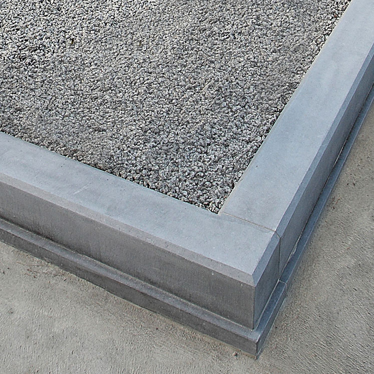 Chamfered Kerb (No Corner Posts)